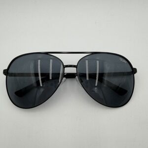 Quay Vivienne Sunglasses for Sale up to 90% Off: Poshmark display picture 3